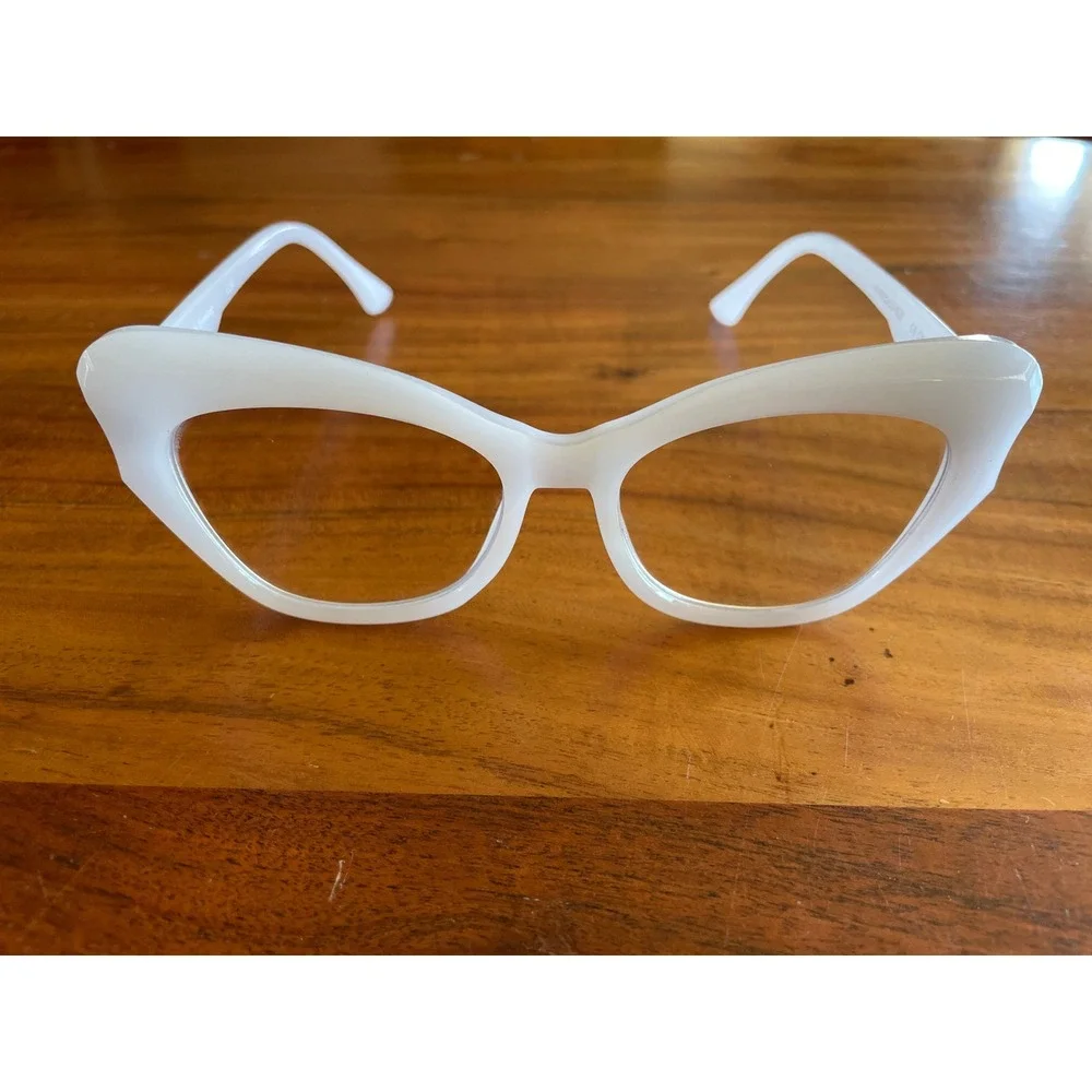 Ryan Simkhai Eyeshop White Cat Eye Reading Glasses +2.50 R-7072-C3-BLB